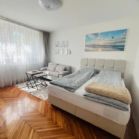 Apartment Bella *